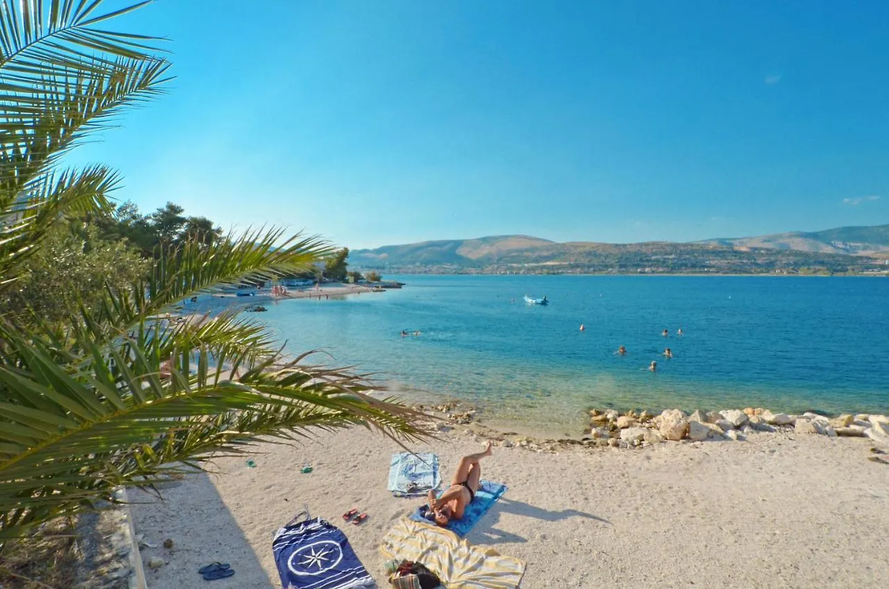 Apartments Pitesa Trogir 0*,  Kroatië