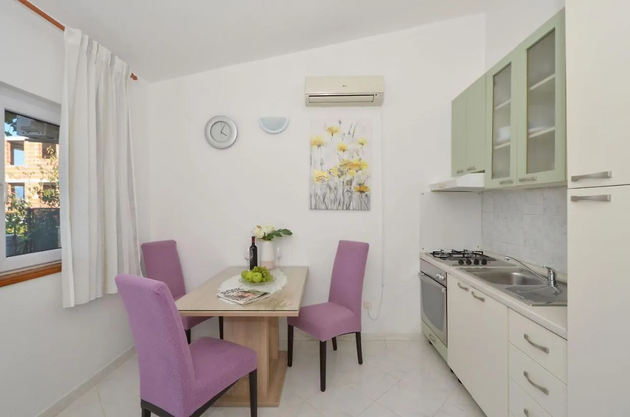 Apartments Pitesa Trogir Kroatië