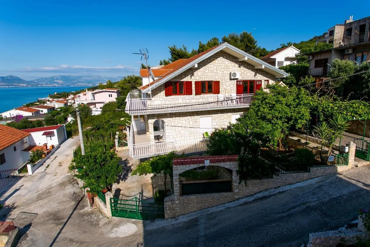 Apartments Pitesa Trogir Kroatië